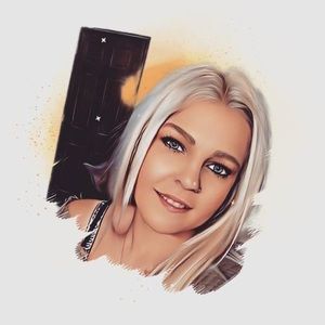 Meet your Posher, Krystal